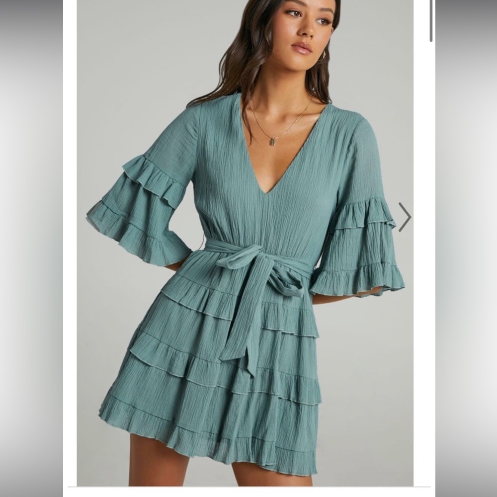 Showpo sage green dress size 8
